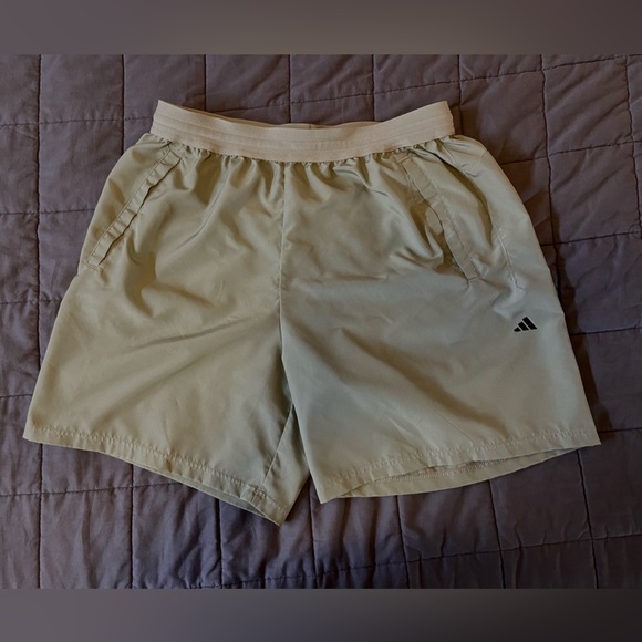 Men’s Adidias TRAIN ESSENTIALS MADE TO BE REMADE TRAINING SHORTS size L 7” green - Picture 3 of 11